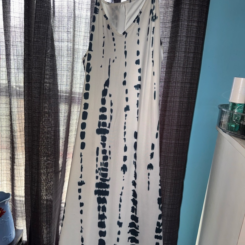 Women's White Tie-Dye Maxi Dress with Navy Pattern